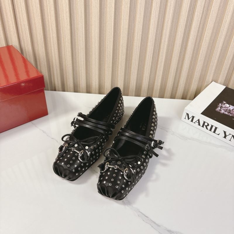 Gucci Flat Shoes